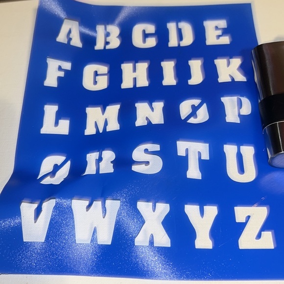 Stencil Lot - Picture 6 of 7